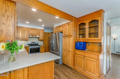 9 Kitchen