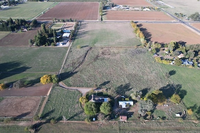 8285 E Shields Ave, Fresno, CA 93737 - photo 2