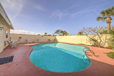 Poolb