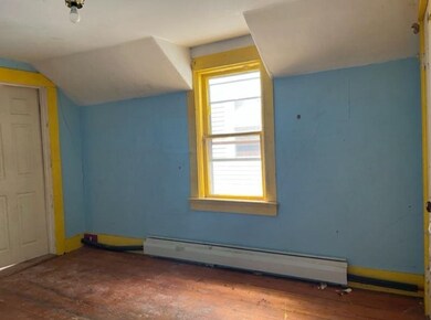 51 Williams St, Bellows Falls, VT 05101 - photo 4