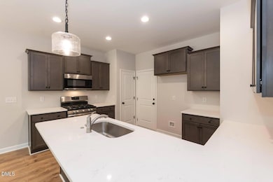 1020 Raven St, Durham, NC 27704 - photo 6