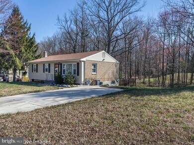 9016 Anna Dr, Clinton, MD 20735 - photo 2