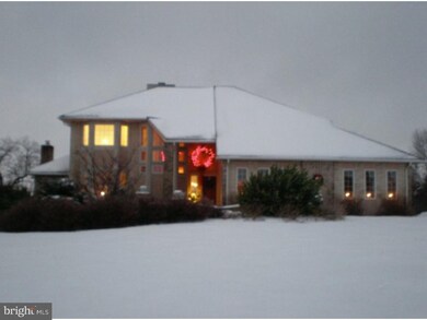 4926 Abbey Rd, Coplay, PA 18037 - photo 2