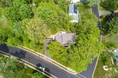 2 Devon Rd, Edison, NJ 08820 - photo 3