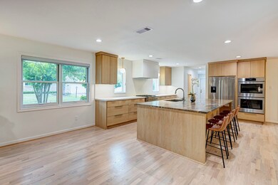 Kitchen and Breakfast Area