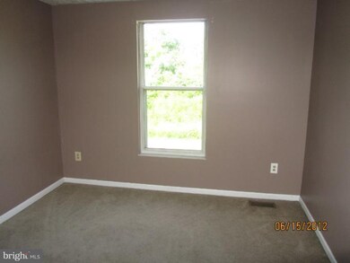 22366 Stablehouse Dr, Sterling, VA 20164 - photo 4