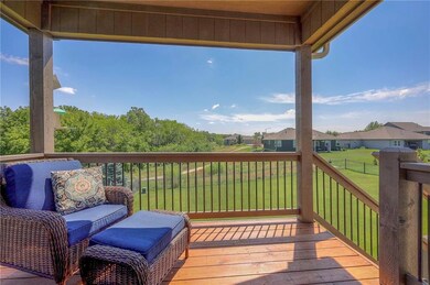 19013 Deer Run St, Spring Hill, KS 66083 - photo 2