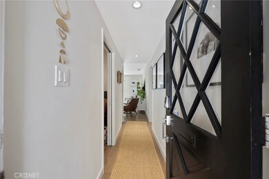 22014 Providencia St, Woodland Hills, CA 91364 - photo 4