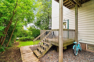 1526 E 1st St, Duluth, MN 55812 - photo 5