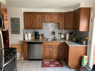 508 Duane Dr, North Tonawanda, NY 14120 - photo 2