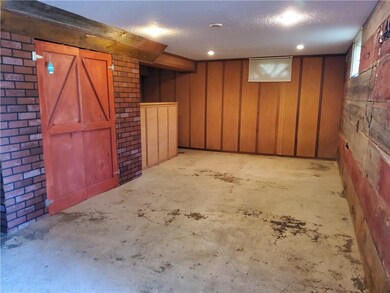 202 N 16th Ave W, Newton, IA 50208 - photo 5
