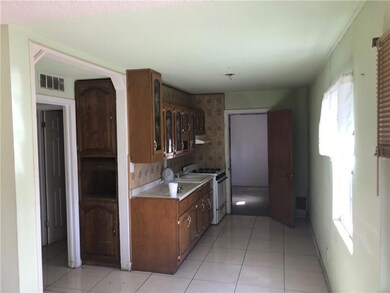 7833 Hacienda Ave, El Paso, TX 79915 - photo 3