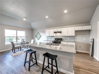 Kitchen - Brand new granite, brand new tile backsp