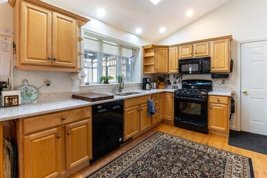 4 Kielty Dr, Newmarket, NH 03857 - photo 7