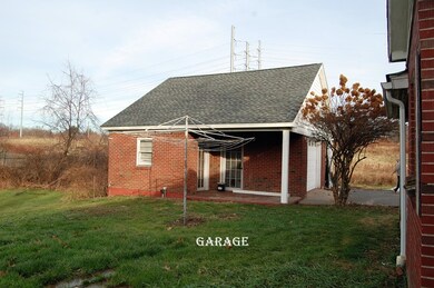 22 Old Pendleton Ave, Chicopee, MA 01020 - photo 3