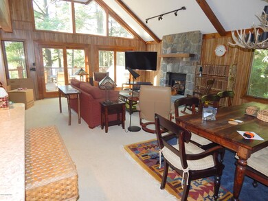 Lakeview living room, dining area.