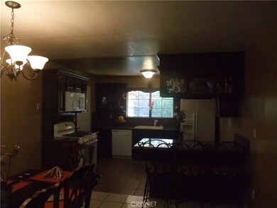 14745 Drell St, Sylmar, CA 91342 - photo 3