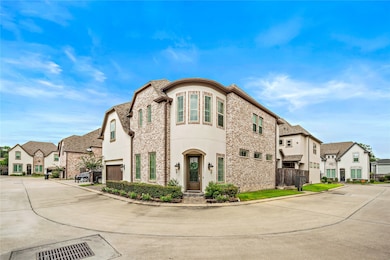 1606 W Rose Terrace Ln, Houston, TX 77055 - photo 2