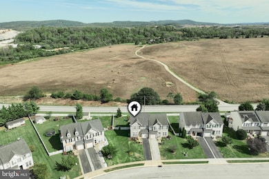 259 Maple Dr unit 12A, Hanover, PA 17331 - photo 6