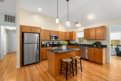 42 Brewster Rd unit 42, Stoughton, MA 02072 - photo 3