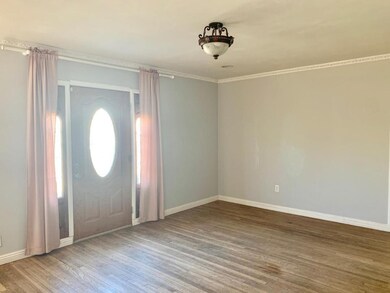Living room 3