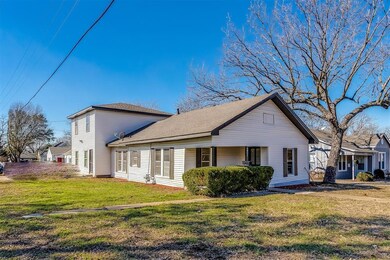 1601 N Preston St, Ennis, TX 75119 - photo 2