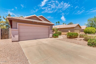 890 N Olympic Dr, Gilbert, AZ 85234 - photo 2