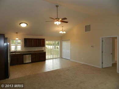 275 Latane Dr, Colonial Beach, VA 22443 - photo 6