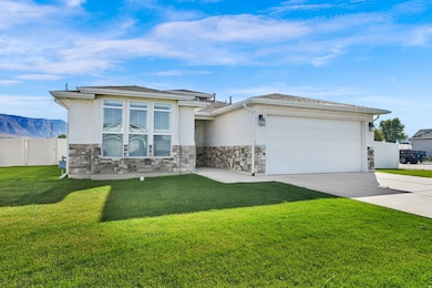 3080 N 3325 W, Ogden, UT 84404 - photo 2