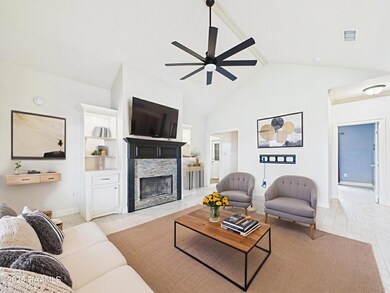 403 Hill Ridge - Interior - Living RM_01