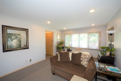 3123 N Lotus Ave unit 2, Chicago, IL 60641 - photo 4