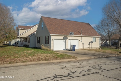 2003 Blue Jay Dr, Webb City, MO 64870 - photo 3