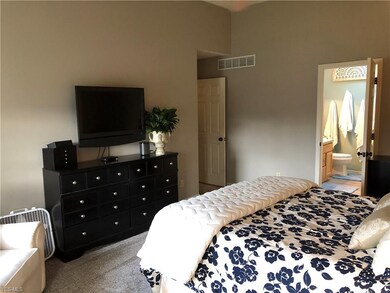 8544 Forest View Dr, Olmsted Falls, OH 44138 - photo 7