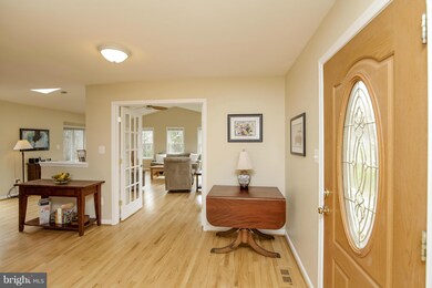 15118 Bernadette Ct, Chantilly, VA 20151 - photo 6