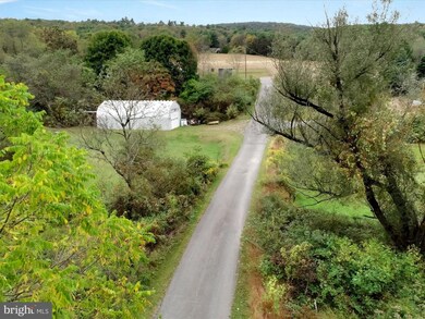 375 E Schmaltzdahl Rd, New Ringgold, PA 17960 - photo 4