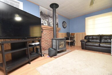 535 Minor St, Emmaus, PA 18049 - photo 3