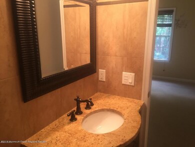 20151113195621821628000000-o