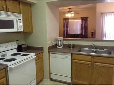 Kitchen. SPACIOUS KITCHEN WITH BREAKFAST BAR OVERL