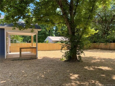 217 Myrtle St, Jeffersonville, IN 47130 - photo 7