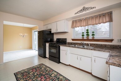 4829 Downing Dr, Columbus, OH 43232 - photo 7