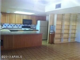 Kitchen/Dining Area
