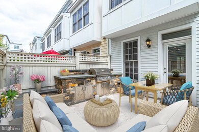 804 Montgomery St, Alexandria, VA 22314 - photo 4