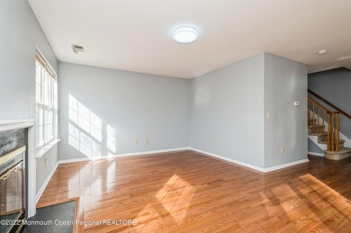 06_2BeaglePl_10001_LivingRoom_HiRes