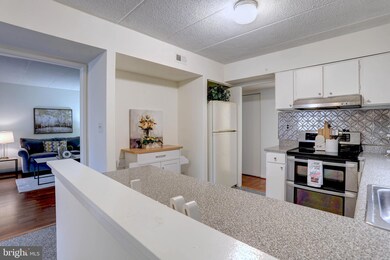 5639 Harpers Farm Rd unit D, Columbia, MD 21044 - photo 7