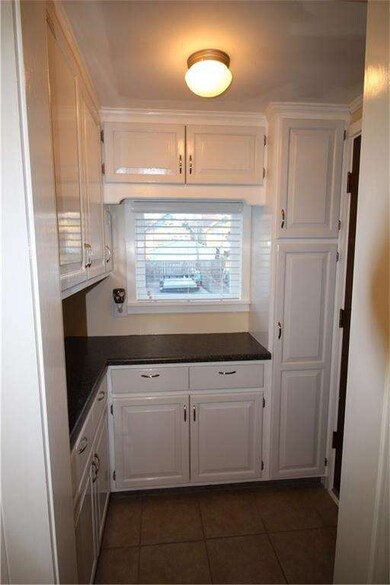 Kit Pantry Nook