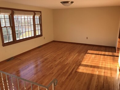 11 Honeysuckle Ln, Shrewsbury, MA 01545 - photo 3