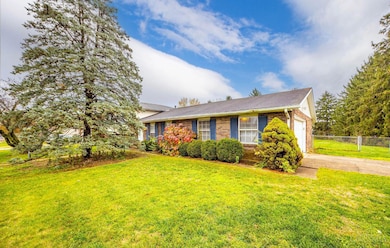 5597 Schiering Dr, Fairfield, OH 45014 - photo 2