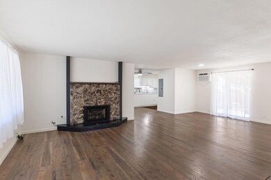 13-web-or-mls-1696-ne-9th-st