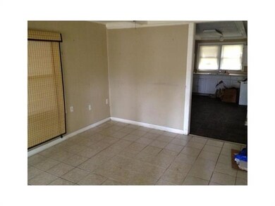 Den/Family/Great Room. living Room