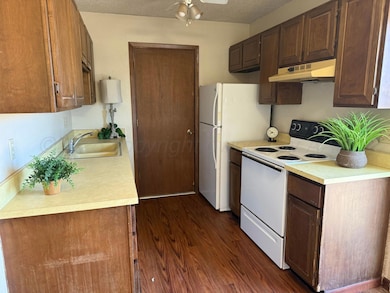 403 3rd Ave, Canyon, TX 79015 - photo 2